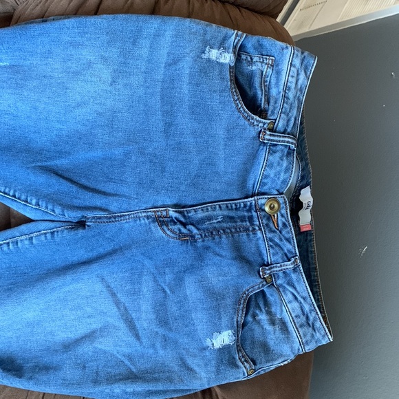 New cabi jeans - Picture 2 of 5